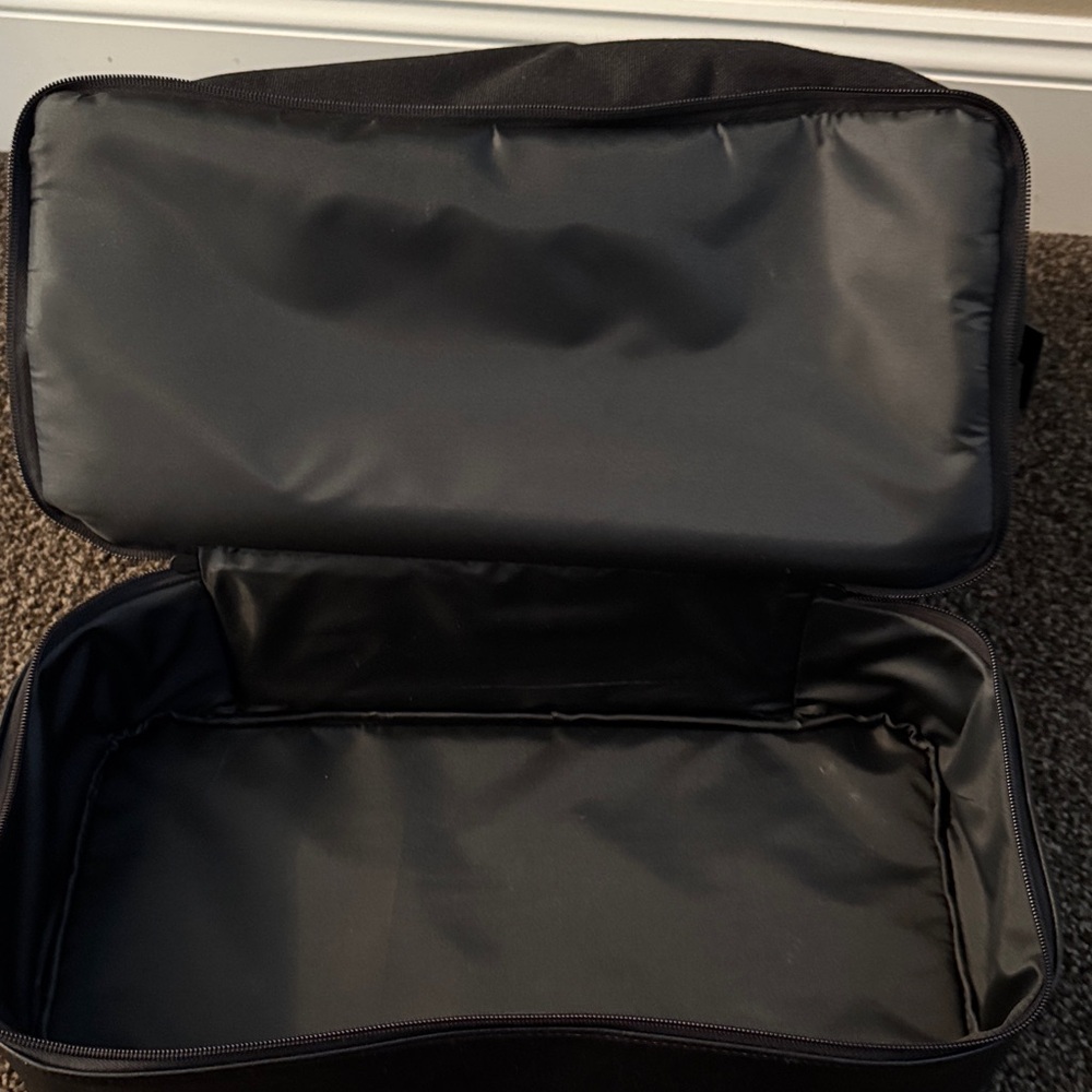 BEIS Mini weekender in Black - Picture 4 of 8